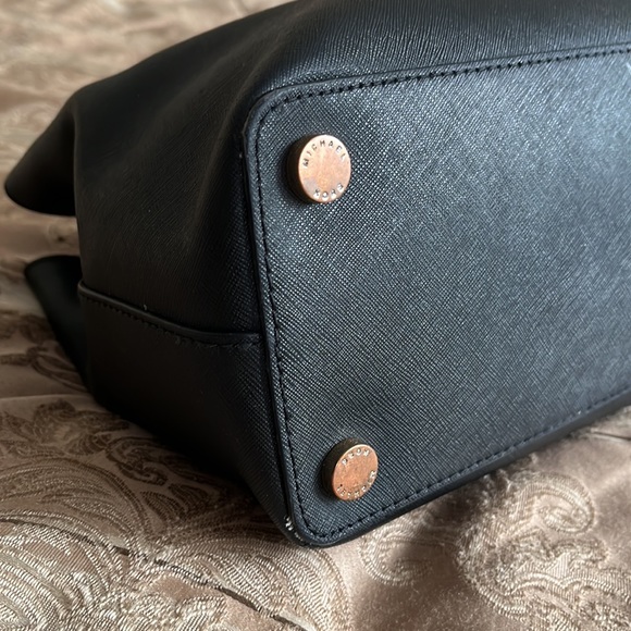 Michael Kors Savannah satchel - Picture 5 of 16